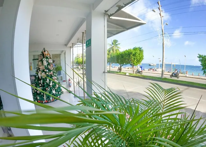 Hotel Almendros