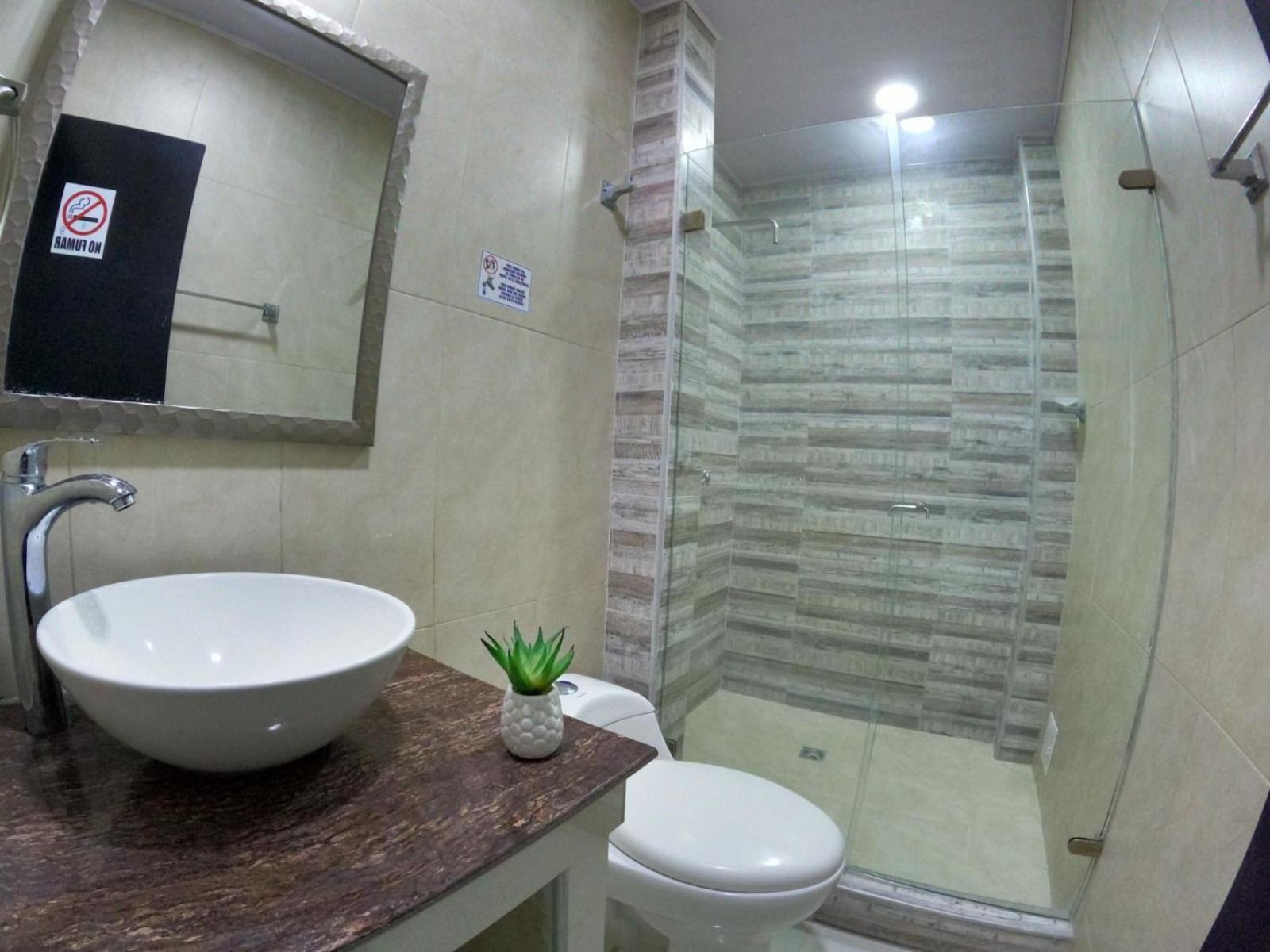 Almendros Hotel 3*